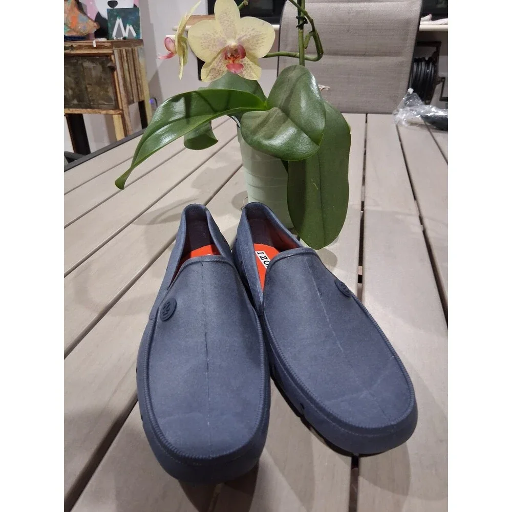 IZOD Aqua Mens US 9 Loafers Blue Cutout Slip On Moc Toe Casual Comfort Water SB6